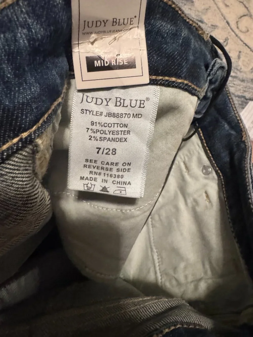 NWT Judy Blue Tummy Control Straight Leg Mid Rise Size 7/28 Style #:JB88870MD